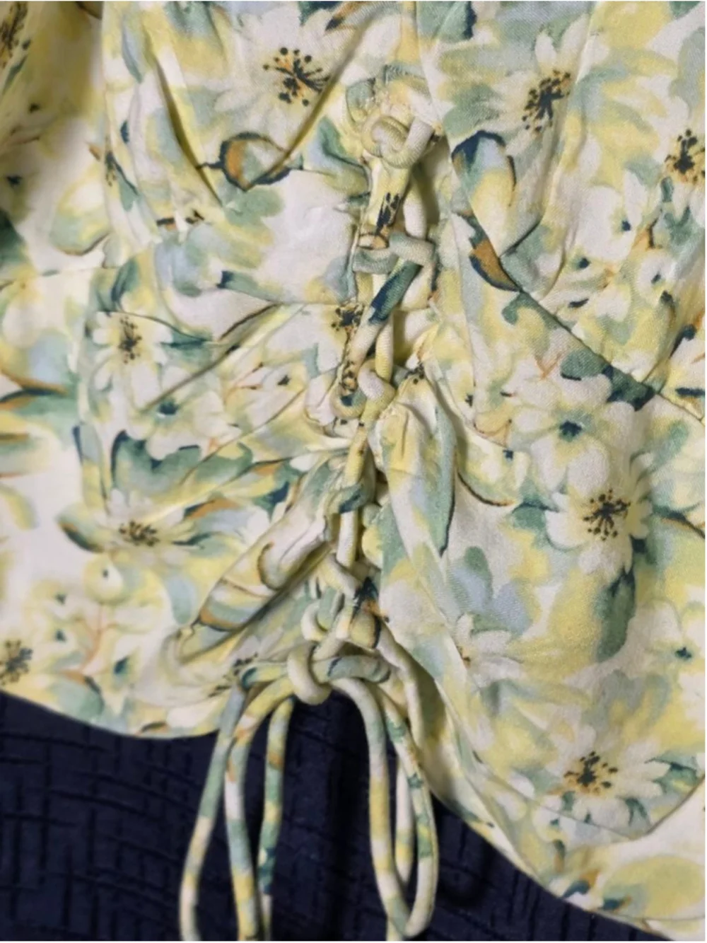 Women's American Eagle Floral Smocked Crop Top M Yellow Green